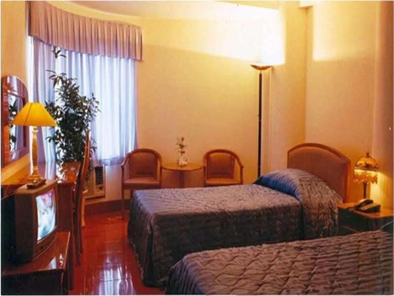 Cao Nguyen Hotel Буонметхуот Экстерьер фото