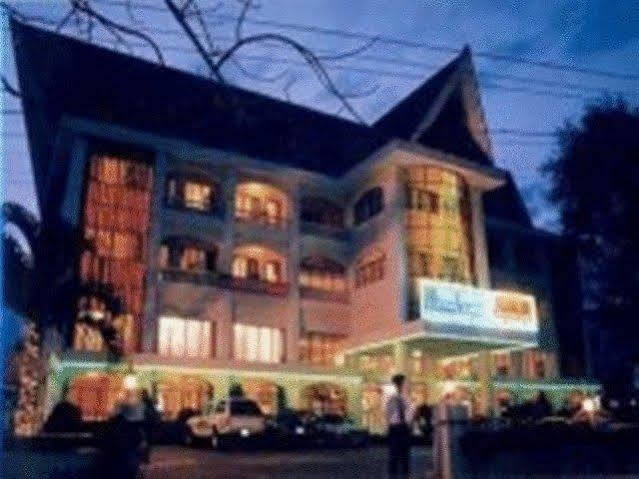 Cao Nguyen Hotel Буонметхуот Экстерьер фото