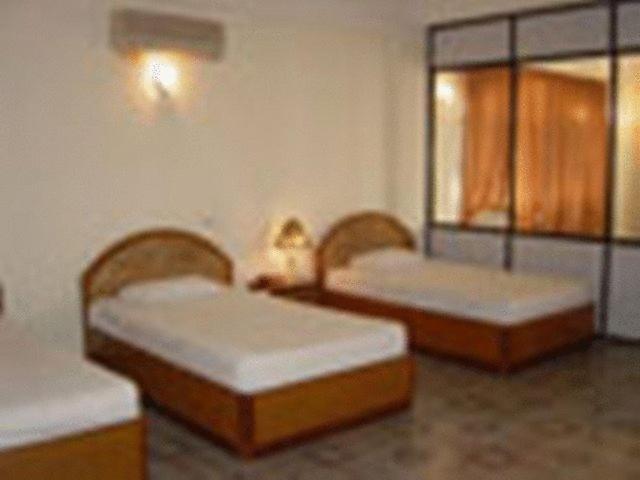 Cao Nguyen Hotel Буонметхуот Экстерьер фото
